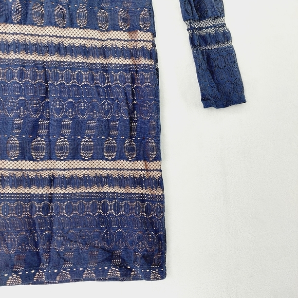 BCBG MaxAzria Dark Blue Lace Long Sleeve Scoop Neck Midi Dress - Picture 4 of 13